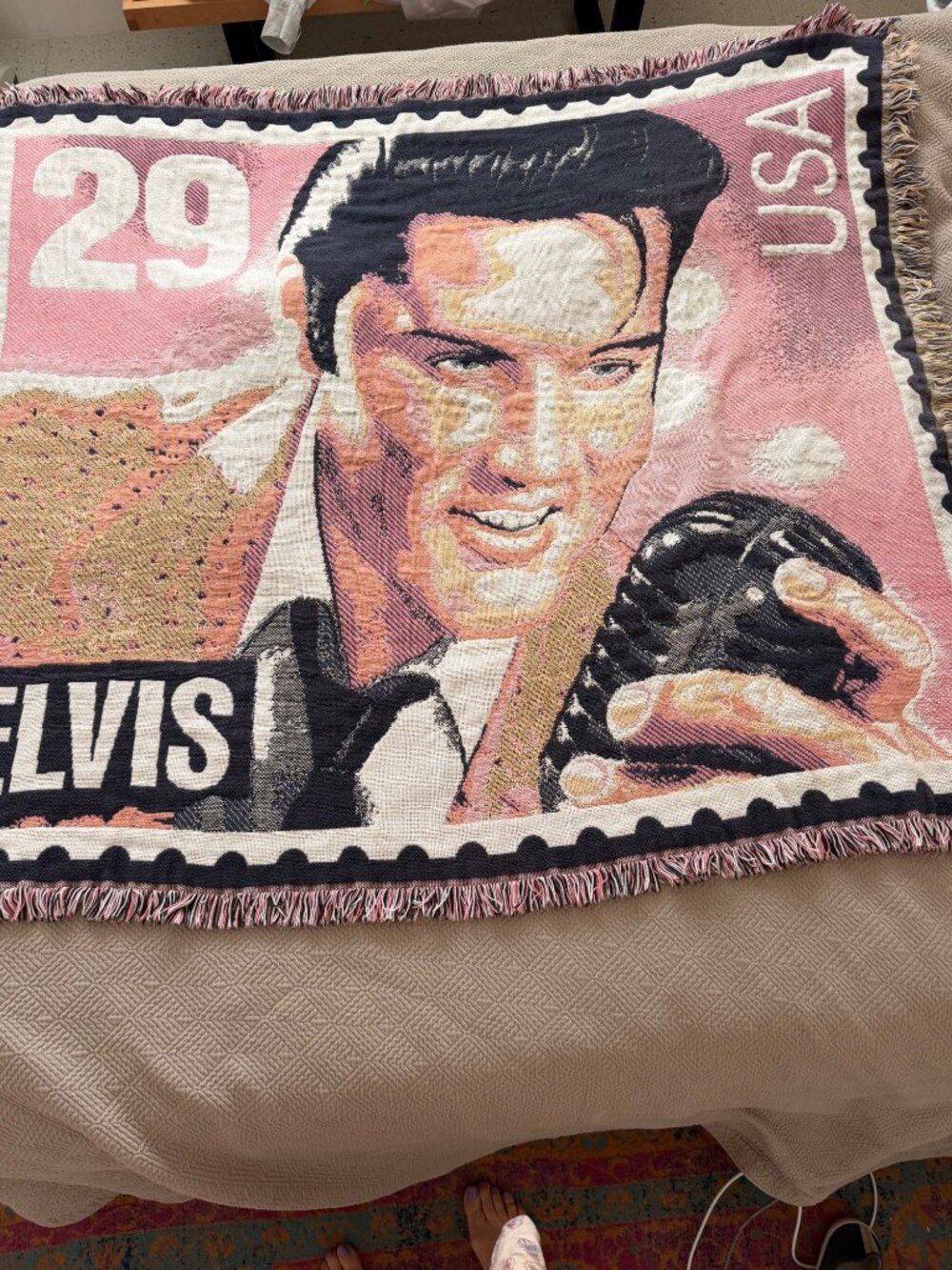 Goodwin Weaver1992 Pink Iconic Elvis Presley 29c Post Stamp Fringe Throw Blanket